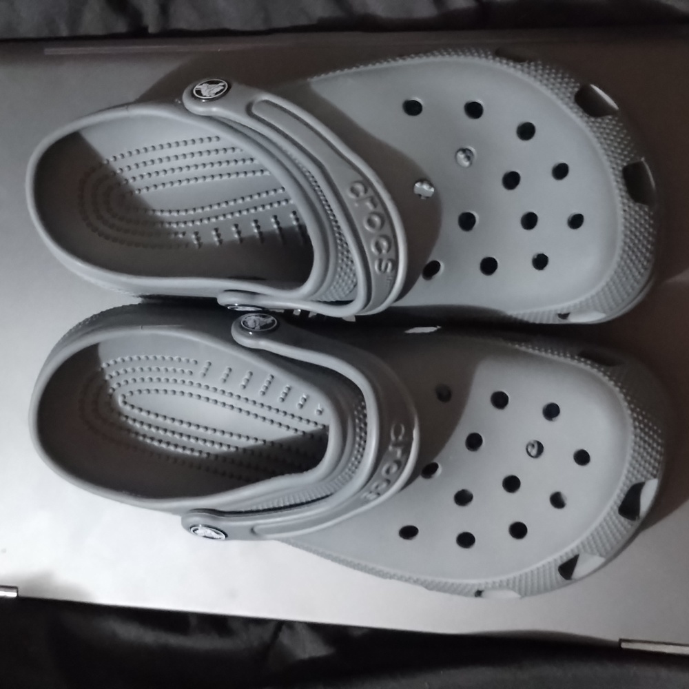 Crocs Gray unisex size men's 8 women's 10